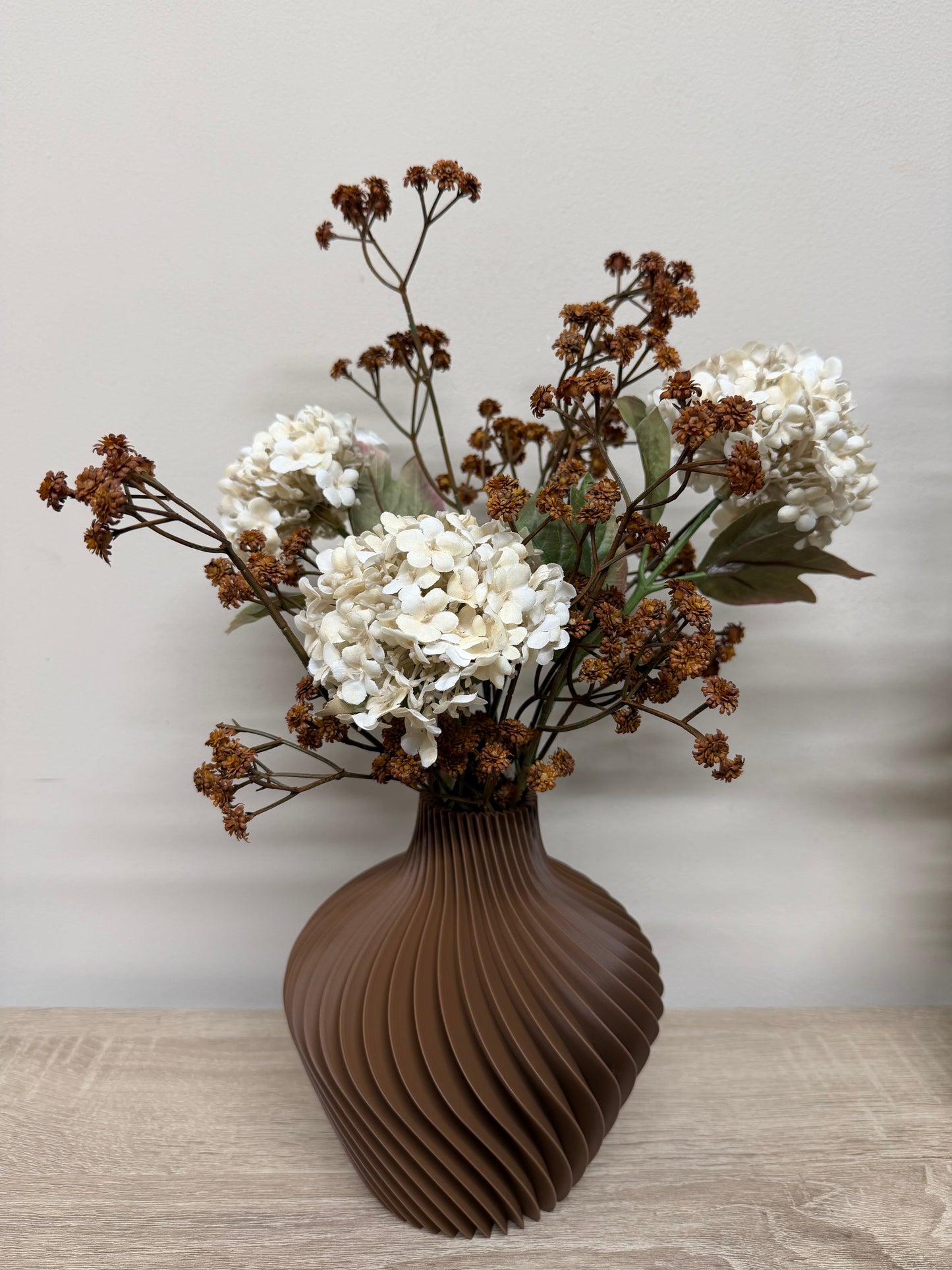 3D spiraal vaas bruin