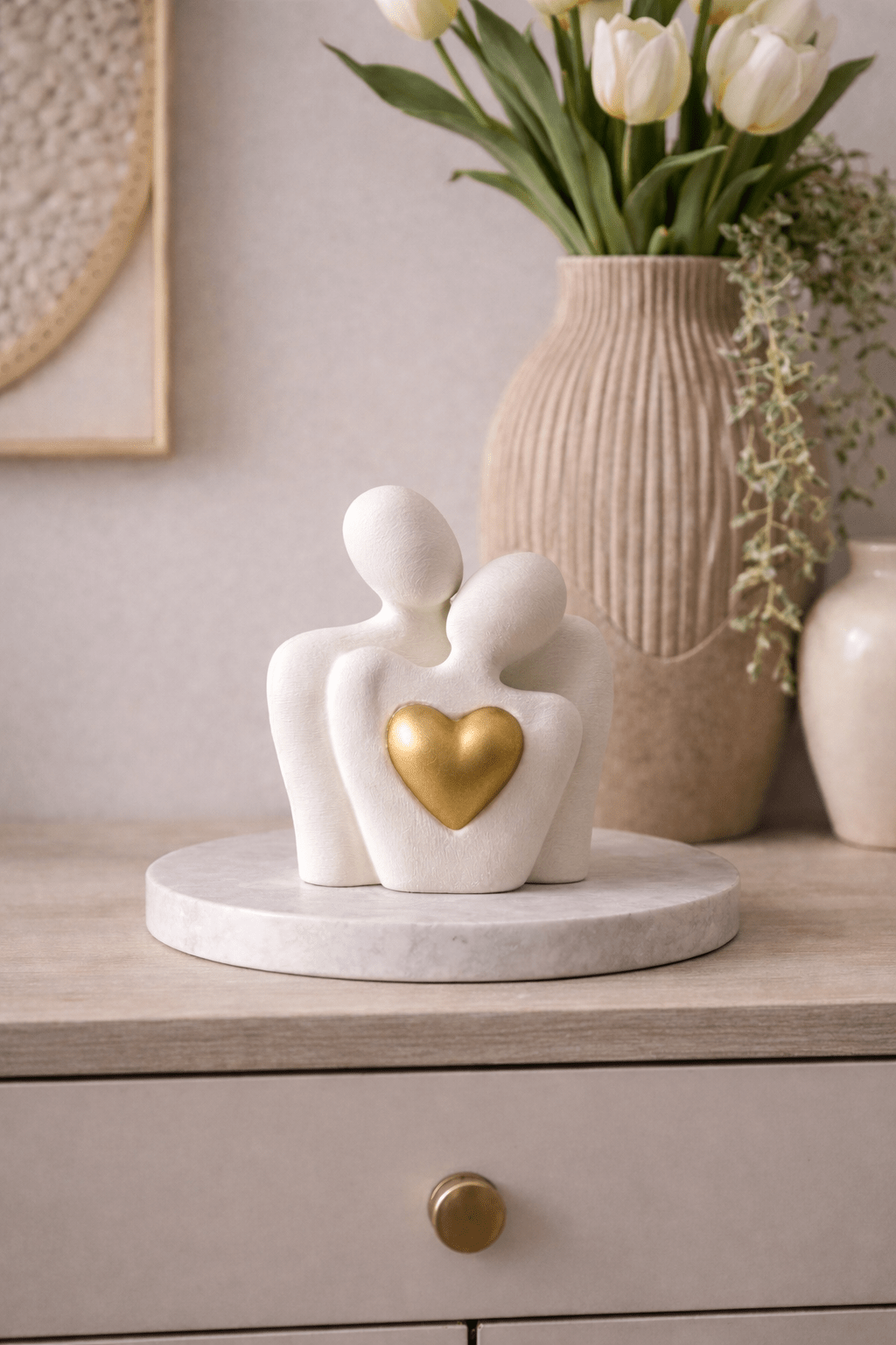3D familiebeeldje met gouden hart - DYNA WOONDECORATIE