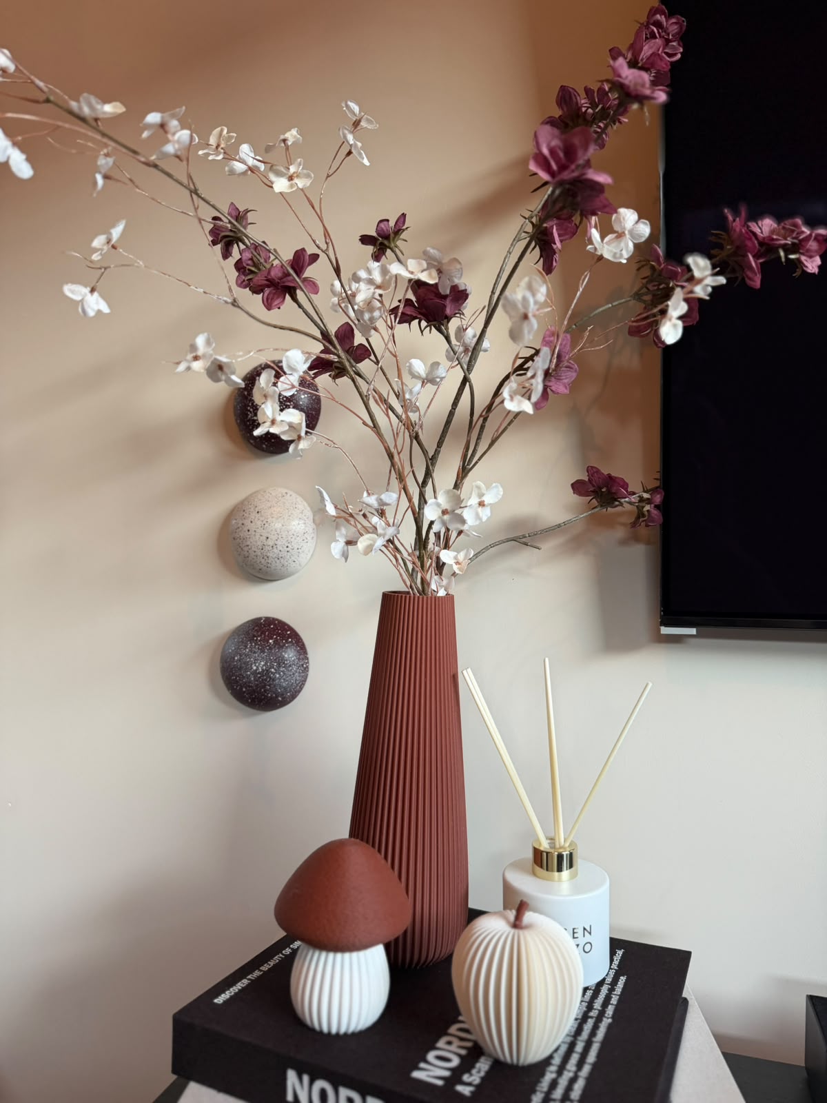 3D wandbollen set van 3 terracotta & wit met spikkels - DYNA WOONDECORATIE