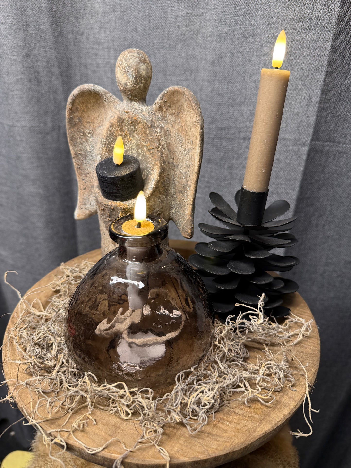 Landelijke decoratieset op houten plateau