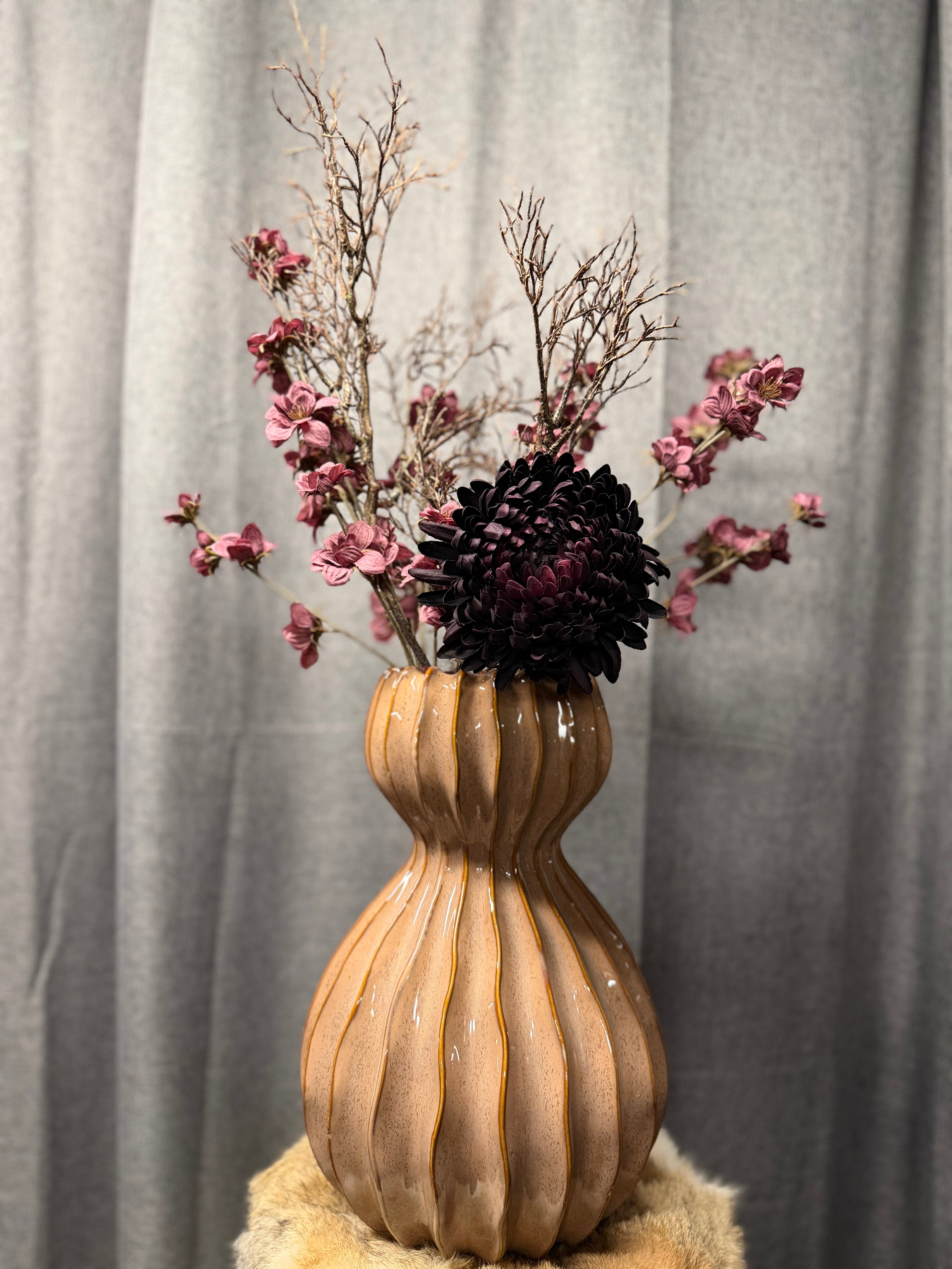 Keramische vaas beige/oudroze kleur