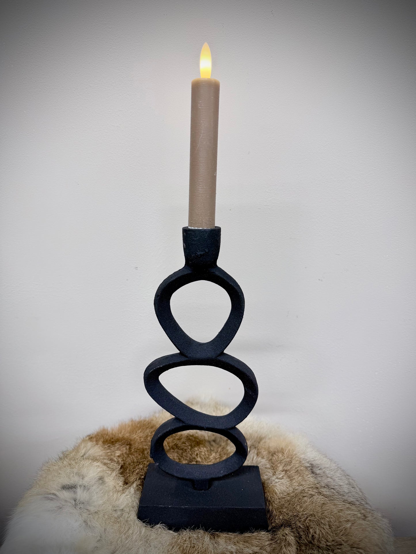 Stenen kaarsenhouder/kandelaar