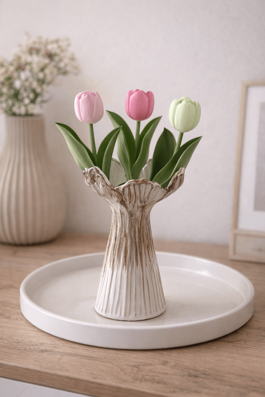 Sierlijke vaas - DYNA WOONDECORATIE